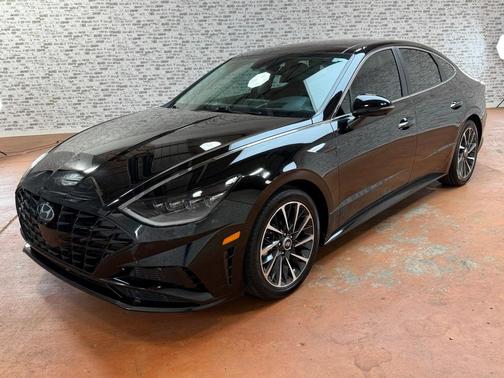 2023 Hyundai SONATA Limited