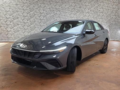 2026 Hyundai ELANTRA SEL