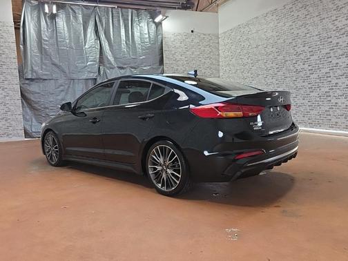 2018 Hyundai ELANTRA Sport