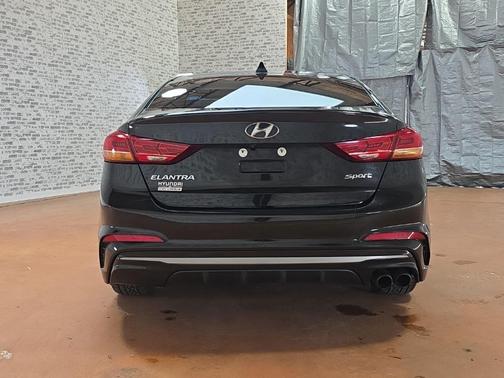 2018 Hyundai ELANTRA Sport