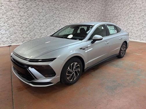 Silver 2026 Hyundai SONATA Hybrid Blue