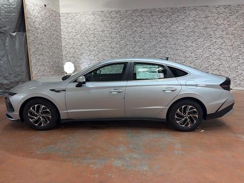 Silver 2026 Hyundai SONATA Hybrid Blue