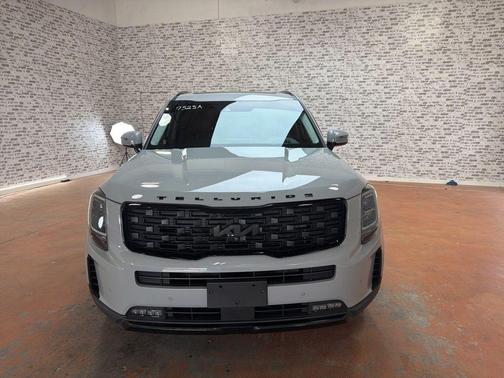 Wolf Gray 2022 Kia Telluride SX
