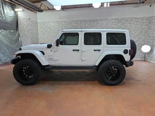 2022 Jeep Wrangler Unlimited 4xe Sahara