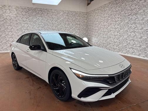 2026 Hyundai ELANTRA HEV SEL Sport