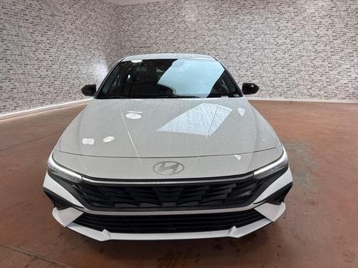 2026 Hyundai ELANTRA HEV SEL Sport