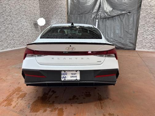 2026 Hyundai ELANTRA HEV SEL Sport