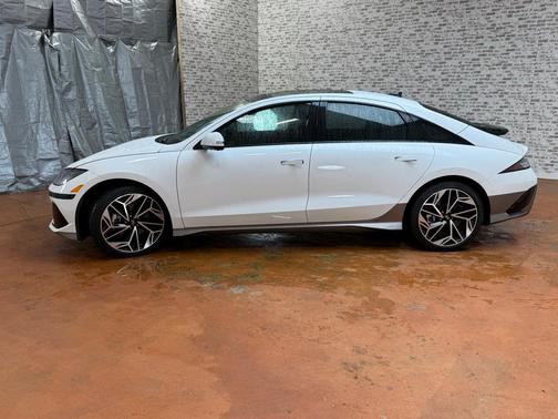 2025 Hyundai IONIQ 6 Limited