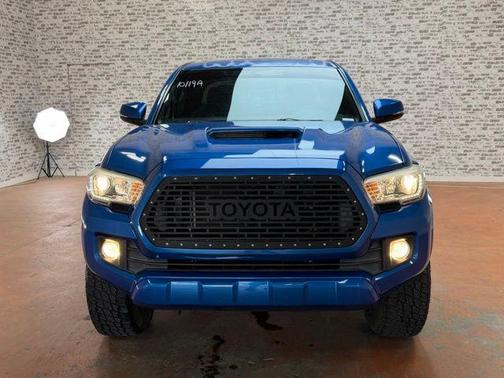 Blazing Blue Pearl 2016 Toyota Tacoma TRD Sport
