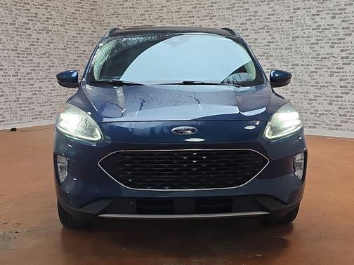 2020 Ford Escape Titanium Hybrid