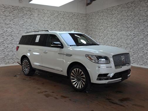 Pristine White 2020 Lincoln Navigator Reserve