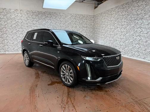 2022 Cadillac XT6 Premium Luxury FWD