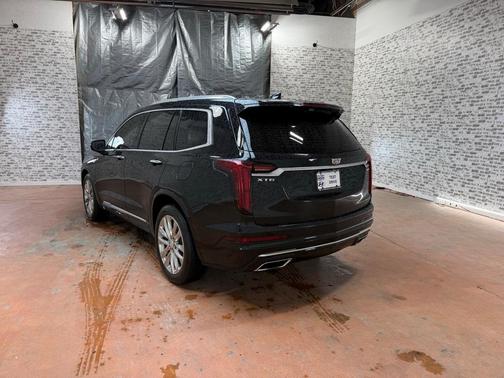 2022 Cadillac XT6 Premium Luxury FWD