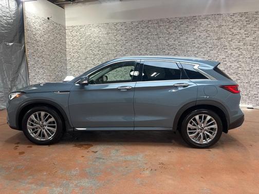 2025 INFINITI QX50 Luxe