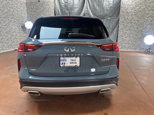 2025 INFINITI QX50 Luxe