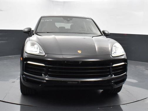 2022 Porsche Cayenne Base