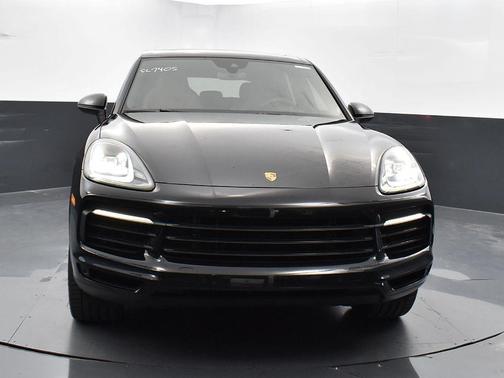 2022 Porsche Cayenne Base