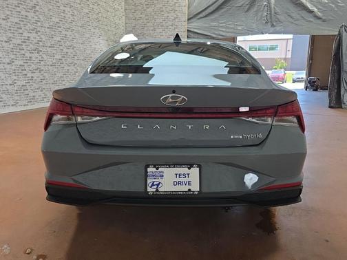 Electric Shadow 2022 Hyundai ELANTRA HEV Blue