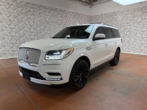 Pristine White 2020 Lincoln Navigator Reserve