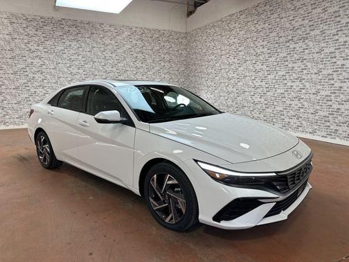 2026 Hyundai ELANTRA HEV Limited