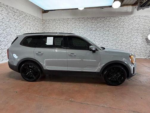 Wolf Gray 2022 Kia Telluride SX