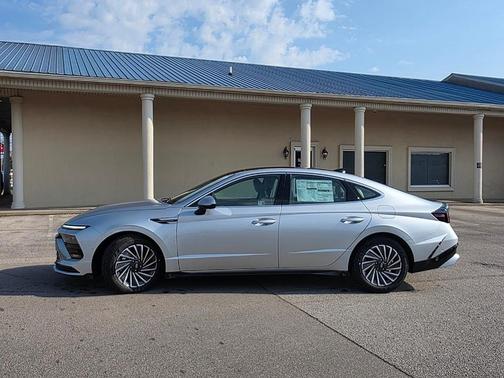 2025 Hyundai SONATA Hybrid Limited