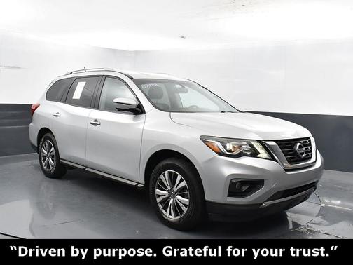 2018 Nissan Pathfinder SL