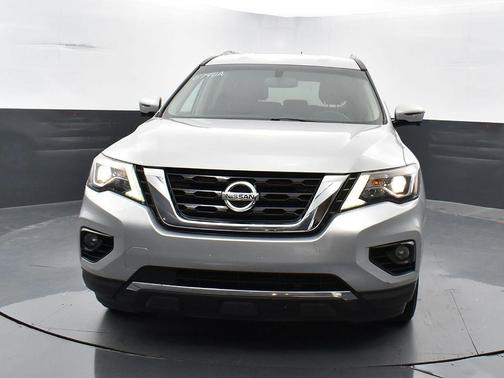 2018 Nissan Pathfinder SL