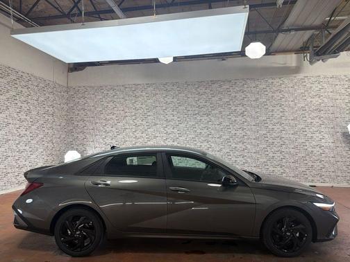 Amazon Gray 2026 Hyundai ELANTRA SEL Sport