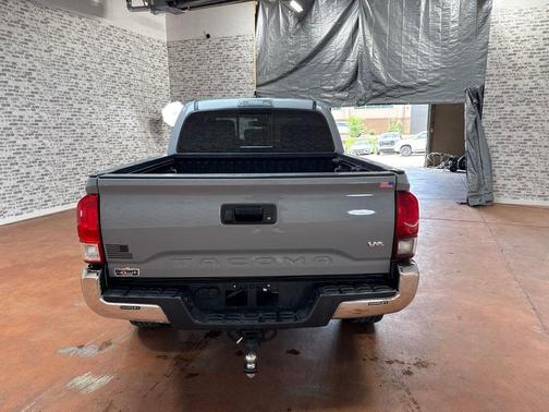 Cement 2019 Toyota Tacoma TRD Off Road