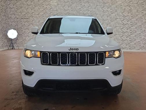 2020 Jeep Grand Cherokee Laredo E