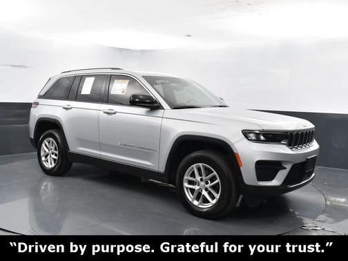 2023 Jeep Grand Cherokee Laredo