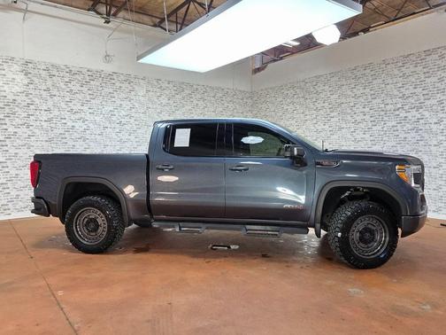 2022 GMC Sierra 1500 Limited AT4