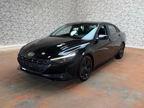 Phantom Black 2023 Hyundai ELANTRA SEL