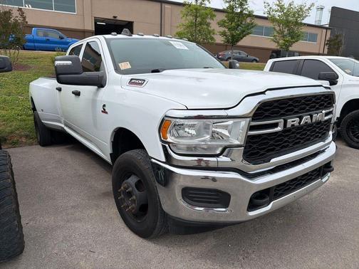 Bright White Clearcoat 2023 RAM 3500 Tradesman
