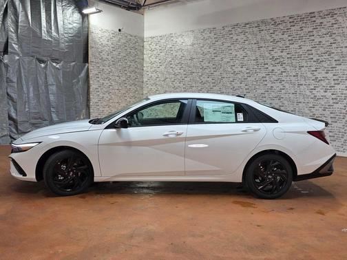 2026 Hyundai ELANTRA SEL