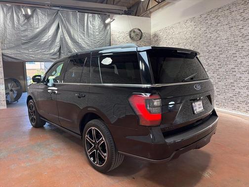 Agate Black Metallic 2021 Ford Expedition Limited