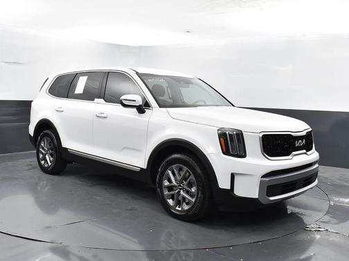 2023 Kia Telluride LX