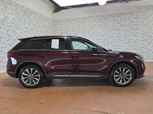 2020 Lincoln Corsair Standard