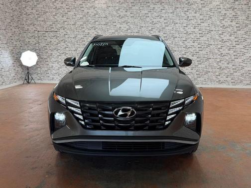 Amazon Gray 2022 Hyundai TUCSON SEL