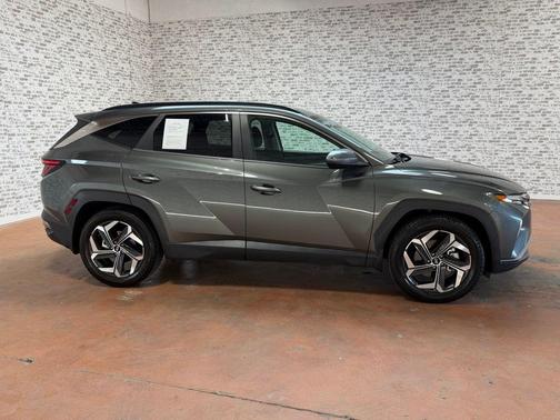 Amazon Gray 2022 Hyundai TUCSON SEL