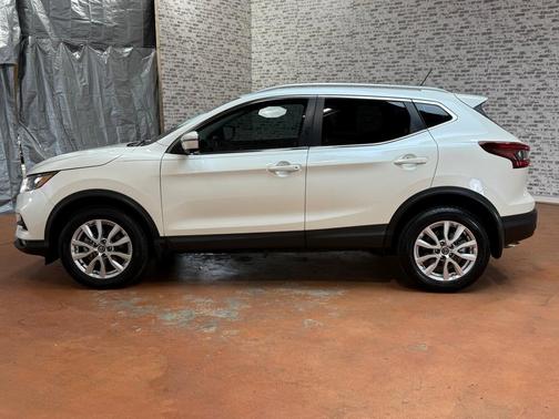 2021 Nissan Rogue Sport SV