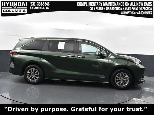 2021 Toyota Sienna XLE 8 Passenger