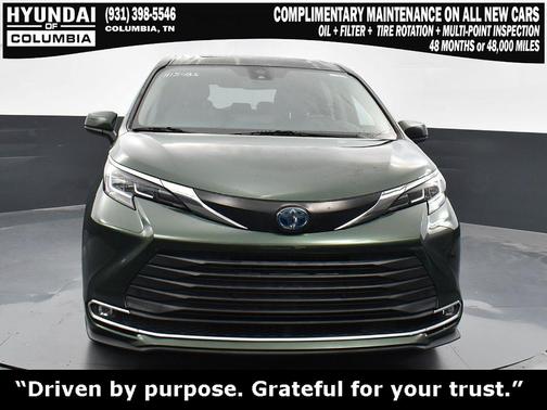 2021 Toyota Sienna XLE 8 Passenger
