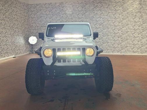 Bright White Clearcoat 2021 Jeep Wrangler Sport