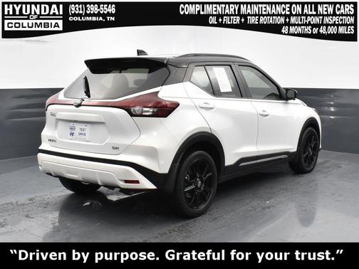 2022 Nissan Kicks SR
