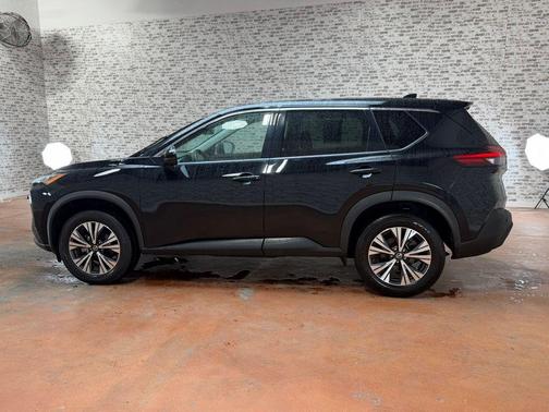 Super Black 2021 Nissan Rogue SV