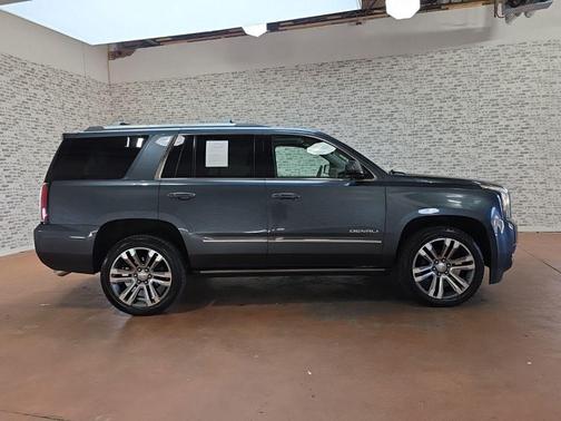 Dark Sky Metallic 2019 GMC Yukon Denali