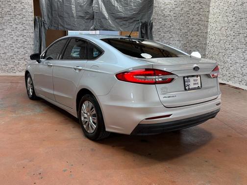 2019 Ford Fusion S