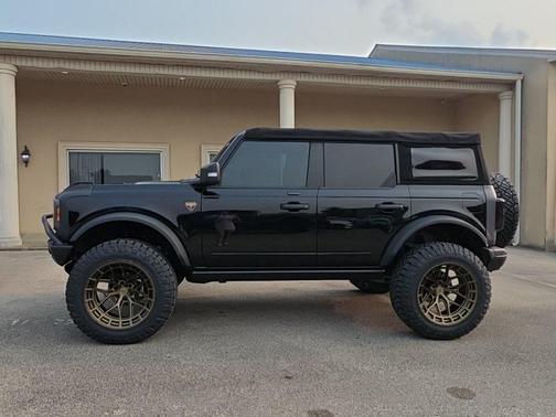 2022 Ford Bronco Badlands